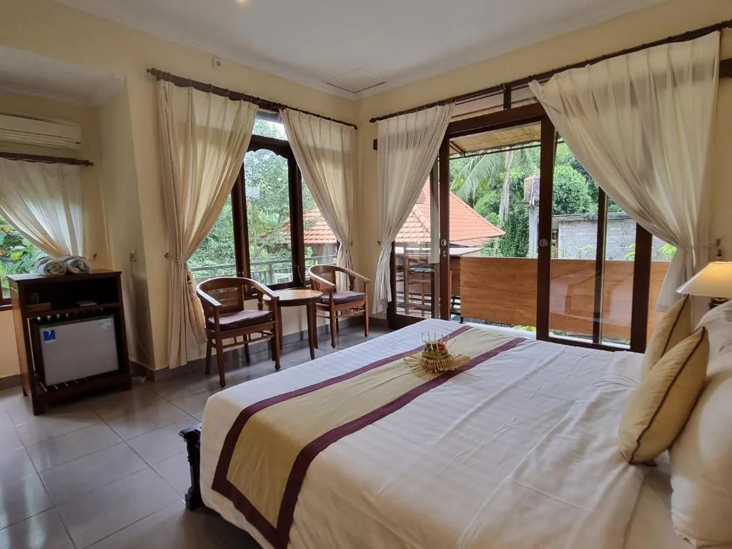 Nyoman Sandi Guest House