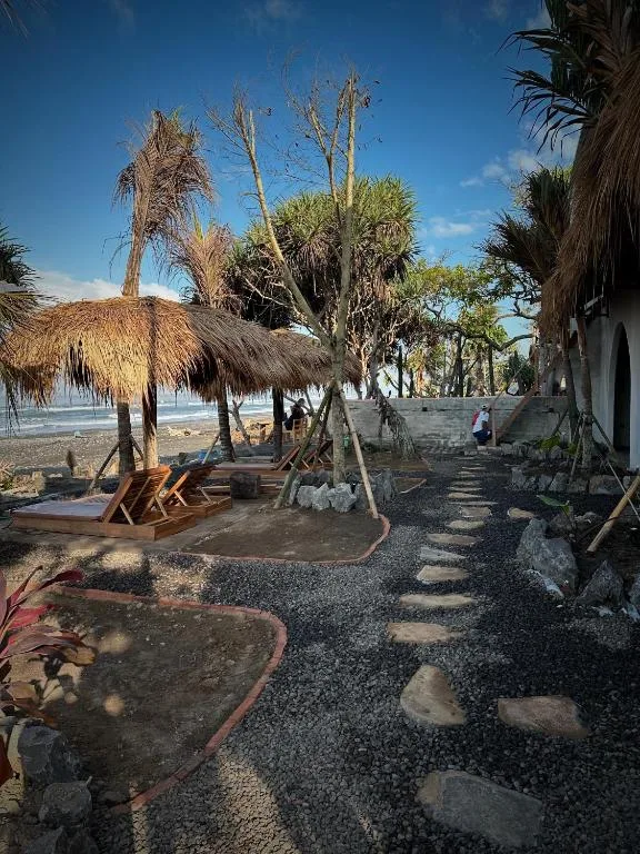 The Beachbreaks Pocket rooms